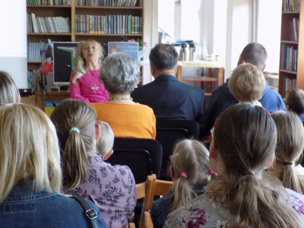 DSCN5005 XXII Ogólnopolski Tydzień Bibliotek pod hasłem „Biblioteka. Lubię tu być”