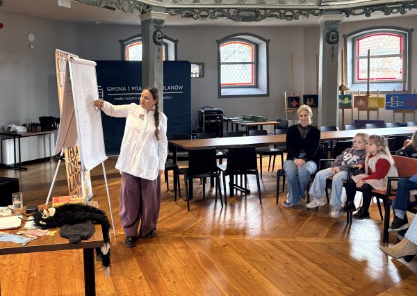 BDFFAB89-89BE-47EB-8235-8A8271786502_1_201_aMądrze i z humorem