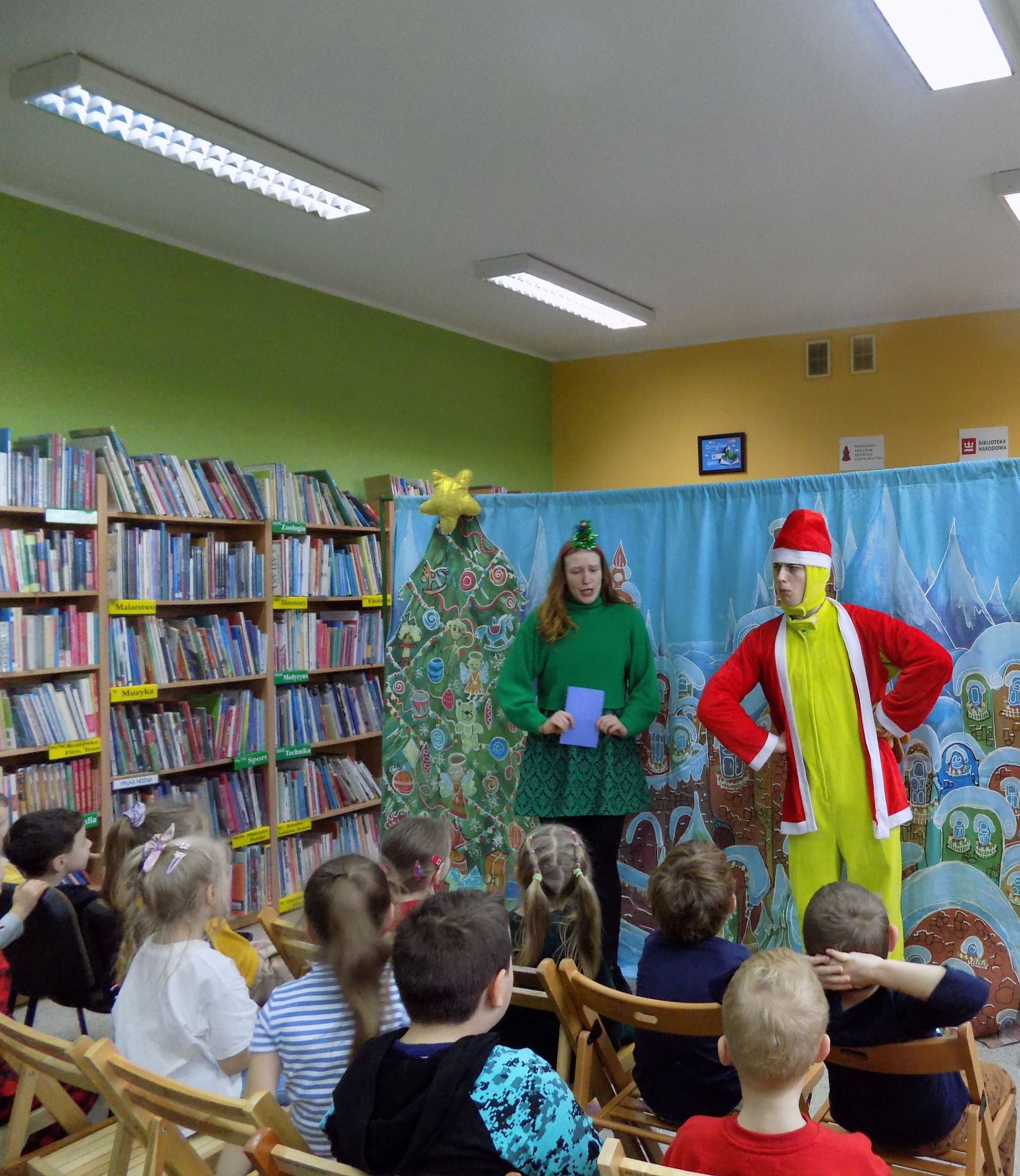 Grupa teatralna Blaszany Bębenek - ” Grinch- magia świąt.”